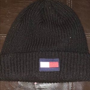 Tommy Hilfiger winter hat